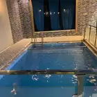 استمتع بأجمل الشاليهات   جلسات فخمة ومسابح خاصة