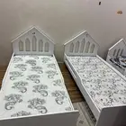 سرير للبيع