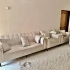 للبيع اثنين مجلس رجال وكنب للنساء