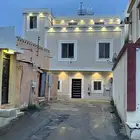 بيت عباره عن دورين وملحق