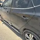 توسان اللون اسود محركاته وعضلاته جميعها ممتازه