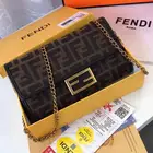 عرض شنطة فندي حلوة ومميزة