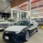 كامري E 2025 اسود اصفار