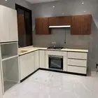 شقه للايجار في المونسيه ثلاث غرف وصاله ومطبخ