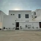 ادوار متكرره بمداخل خاصه مكيفة بالكامل للبيع بحي الروضه