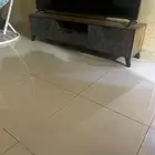 طاولة تلفزيون