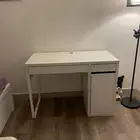 طاولة للبيع