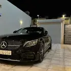 مرسيدس موديل 2018 فل ثلاثه ازرار اسود داخليه اوف وايت