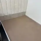 سرير وكومدينا وطاوله للبيع