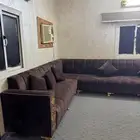 كنب وطاوله مدخل