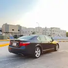 للبيع او البدل لكزس Ls460