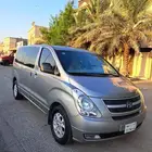هيوندايH1. 2013