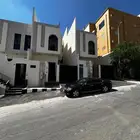فله بلعرين مساحة ارض 300 فقط منفصله ب890 الف