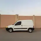 بيجو فان باص نقل بضائع