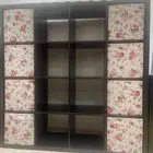 رف خشبي اسود