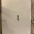 لابتوب ايسر نضيف استخدم سنتين فيه كرت شاشه مدمج