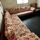 كنب زاوية مع مفرد