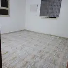 للإيجار شقه في الحلقه الشرقيه