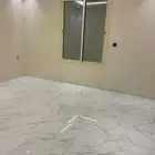شقه فاخره للإيجار بموقع استراتيجي