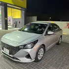 للبيع اكسنت 2021