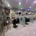 محل حلاقة للتقبيل بحي الصريف