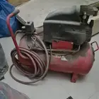 بيع مستلزمات محل تنجيد