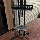 حامل شاشة مع رف صغير