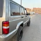 جيب شيروكي موديل 2000