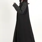 مصورة عبايات ازياء اشنطه ومودل جلسات تصوير ب اسعار مناسبة