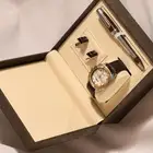 ساعة مع طقم