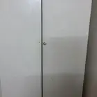 دولاب جهةة تعليق وجهه مقسمه ودرجين