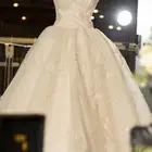فستان عروسة استخدام أربع ساعات