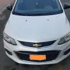 سيارة افيو للايجار الشهري او السنوي