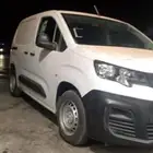 باص بيجو