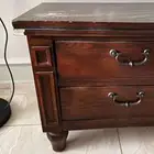 اثاث منزلي طاولات وجهاز الغزال الطائر وستاره