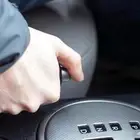 فرصة تعليم القيادة خلال الاجازة في اسبوع فقط .