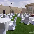 طاولات وكراسي