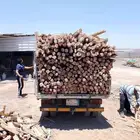 بنشترى الخشب التالف أو المستعمل. (مرابيع.التزانة )