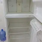 ثلاجة للبيع