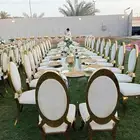 طاولات وكراسي