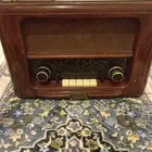 راديو شكل تراثي وسماعات