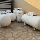 للبيع خزانات غاز 450 و 1000 لتر