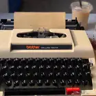 الة كاتبة عتيقه