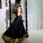 فستان من مصممه للبيع