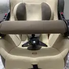 مقعد سياره اطفال