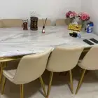 طاوله مع 6 كراسي