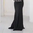فستان من محل ريفان
