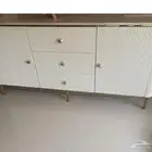 طاولة بوفيه