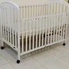 سرير اطفال
