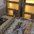 تم بيع الطقم الرخامي ب 700 باقي الطقم الخشبي